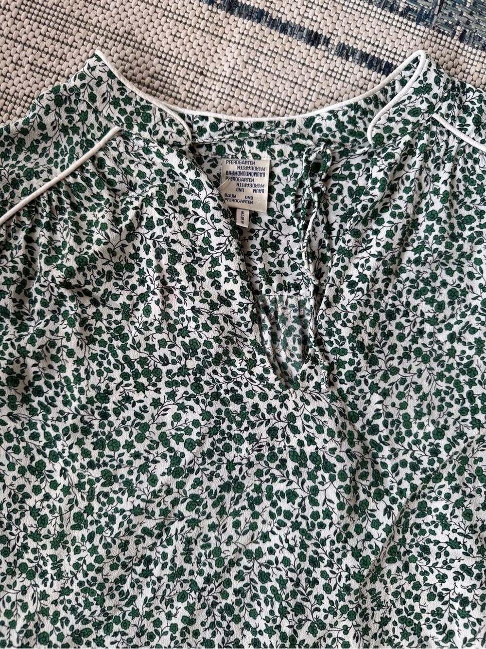 Women's  Baum Und Pferdgarten Green floral Blouse Top Size 38